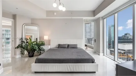 60 SW 13th Street Miami FL 33130