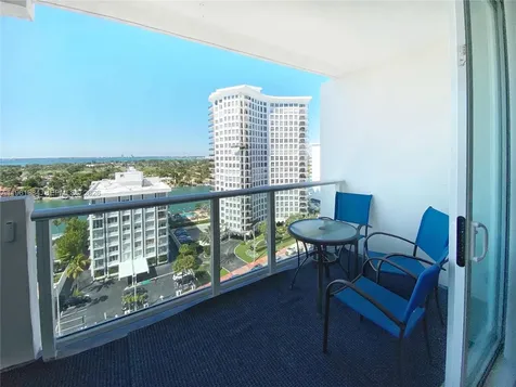 5601 Collins Avenue Miami Beach FL 33140