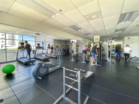 5601 Collins Avenue Miami Beach FL 33140