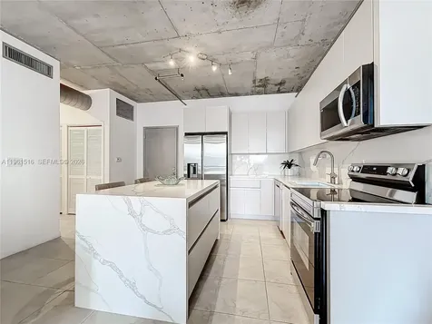 690 SW 1st Court Miami FL 33130