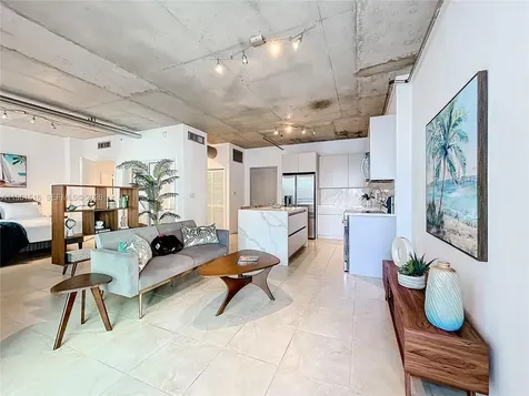690 SW 1st Court Miami FL 33130