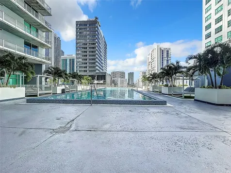 690 SW 1st Court Miami FL 33130