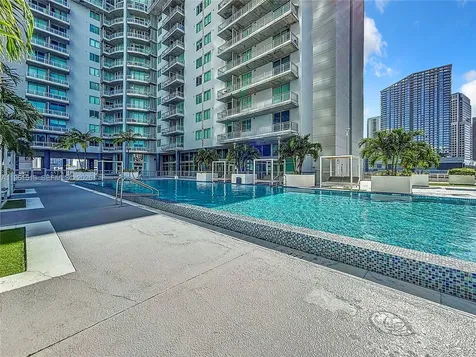 690 SW 1st Court Miami FL 33130
