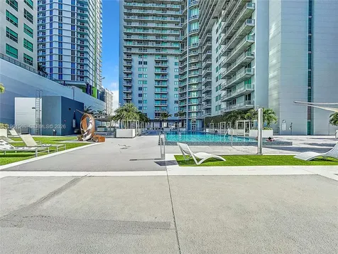 690 SW 1st Court Miami FL 33130