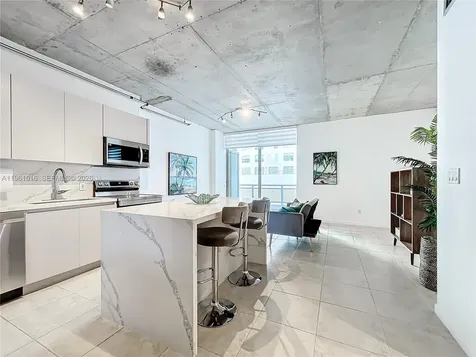 690 SW 1st Court Miami FL 33130