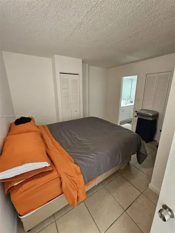 6900 Bay Drive Miami Beach FL 33141