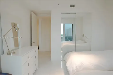 15811 Collins Avenue Sunny Isles Beach FL 33160