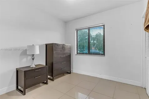 7585 SW 28th Street Miami FL 33155