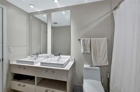 45 SW 9th Street Miami FL 33130