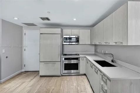 45 SW 9th Street Miami FL 33130