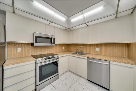 2500 Parkview Drive Hallandale Beach FL 33009