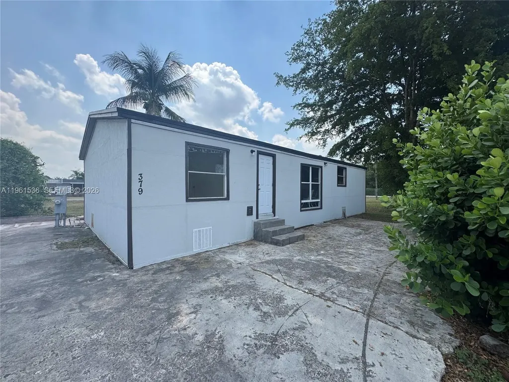 19800 SW 180th Avenue #379 Miami FL 33187