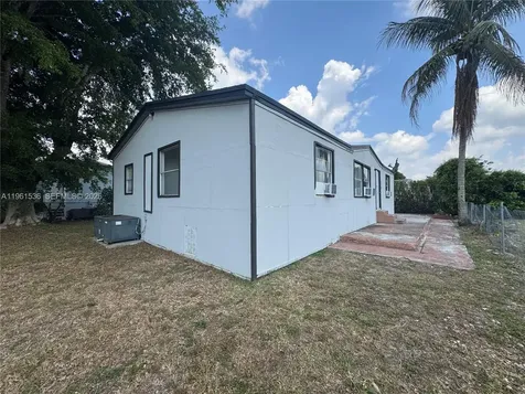 19800 SW 180th Miami FL 33187
