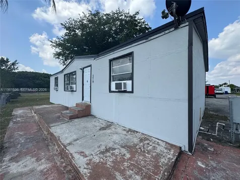 19800 SW 180th Miami FL 33187