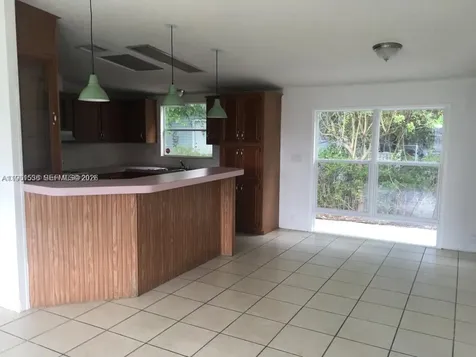 19800 SW 180th Miami FL 33187