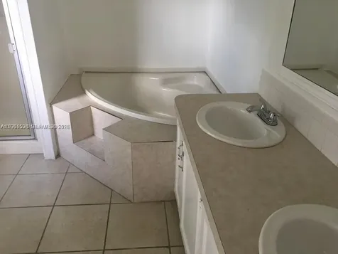 19800 SW 180th Miami FL 33187