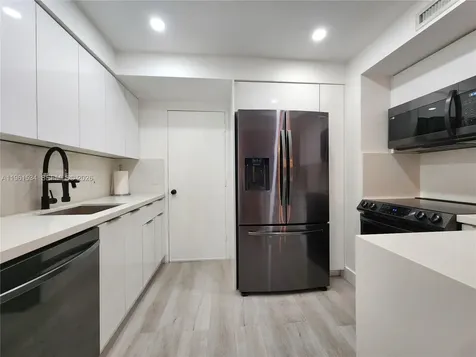 3505 S Ocean Drive Hollywood FL 33019