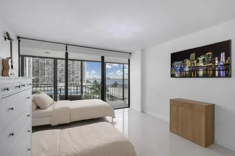 1925 Brickell Avenue Miami FL 33129