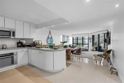 1925 Brickell Avenue Miami FL 33129