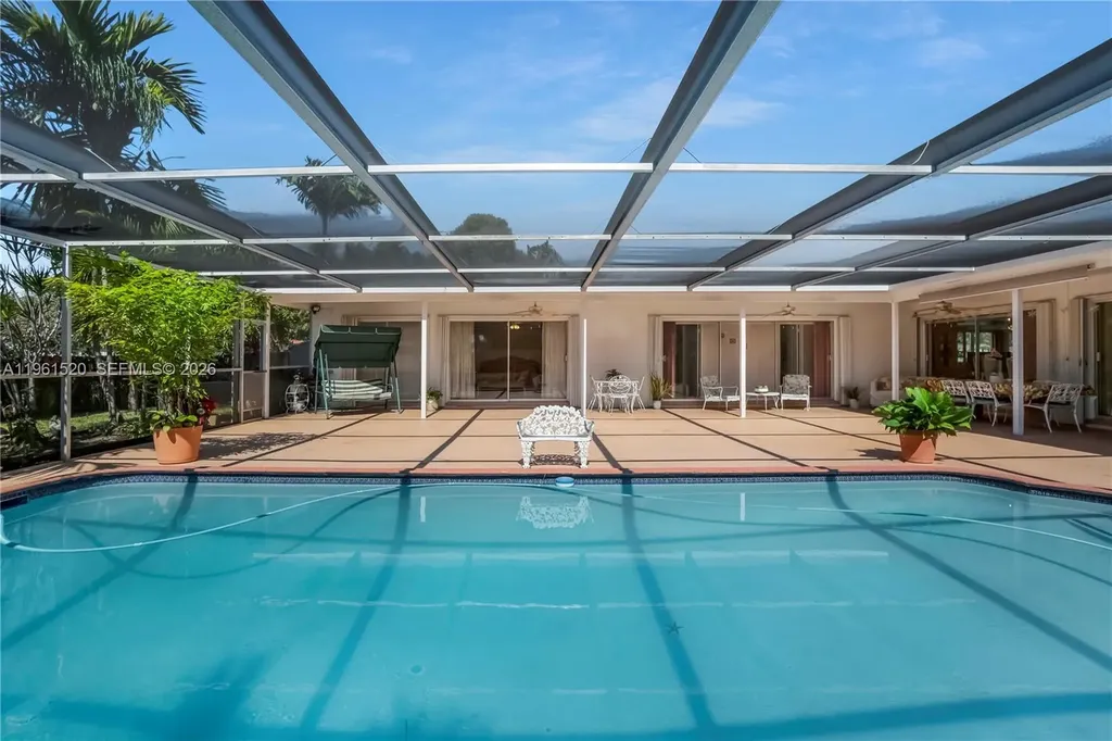 612 N 46th Avenue Hollywood FL 33021