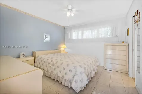 612 N 46th Avenue Hollywood FL 33021