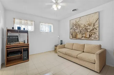 612 N 46th Avenue Hollywood FL 33021