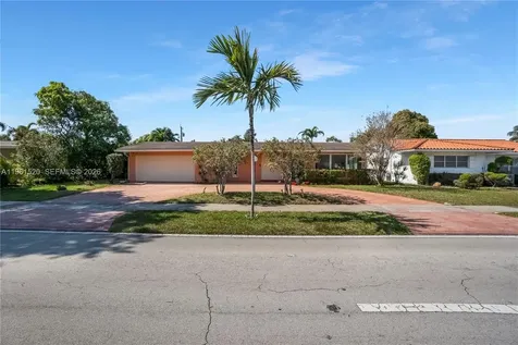 612 N 46th Avenue Hollywood FL 33021