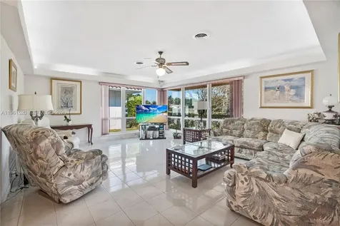 612 N 46th Avenue Hollywood FL 33021