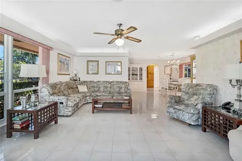 612 N 46th Avenue Hollywood FL 33021