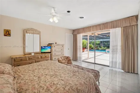 612 N 46th Avenue Hollywood FL 33021