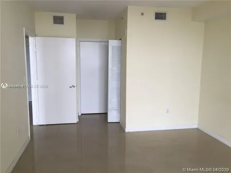 1 Glen Royal Parkway Miami FL 33125