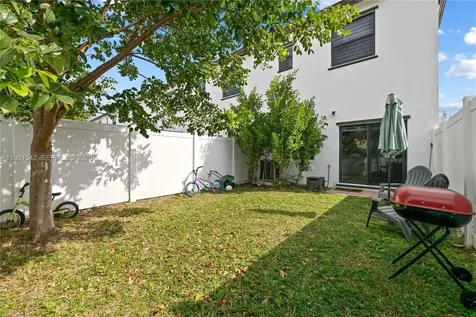 11006 W 32nd Lane Hialeah FL 33018