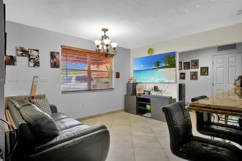 2821 SW 65th Avenue Miami FL 33155