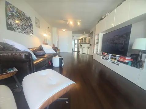 335 S Biscayne Boulevard Miami FL 33131