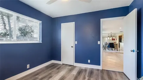 9501 NW 8th Street Pembroke Pines FL 33024