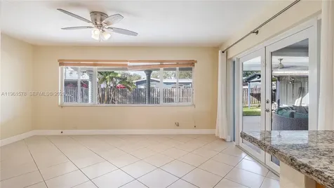 9501 NW 8th Street Pembroke Pines FL 33024