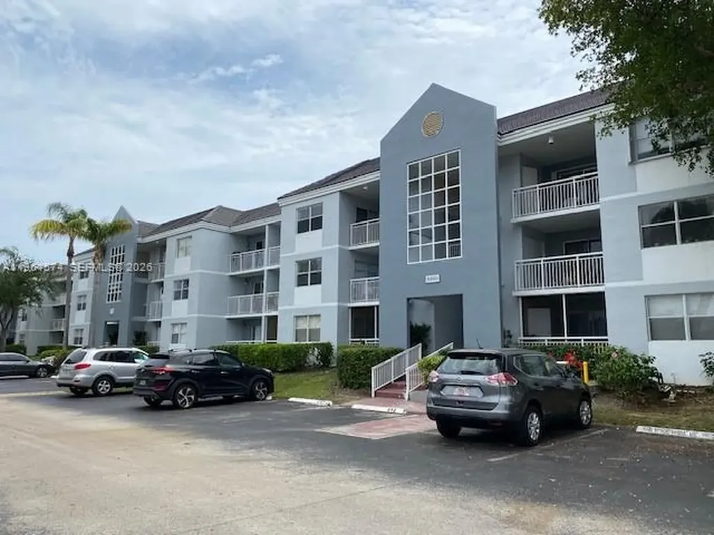 8560 SW 212th Street Cutler Bay FL 33189