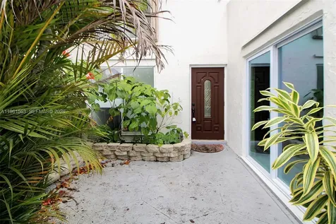 10921 SW 70th Terrace Miami FL 33173