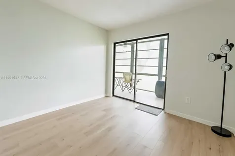921 NE 199th Street Miami FL 33179