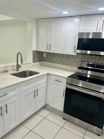 11800 SW 18th Street Miami FL 33175