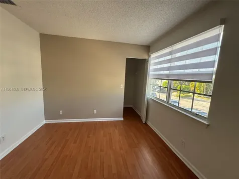 9962 NW 56th Place Coral Springs FL 33076