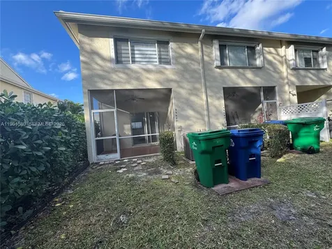 9962 NW 56th Place Coral Springs FL 33076