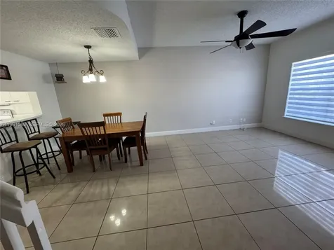 9962 NW 56th Place Coral Springs FL 33076