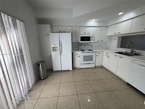9962 NW 56th Place Coral Springs FL 33076