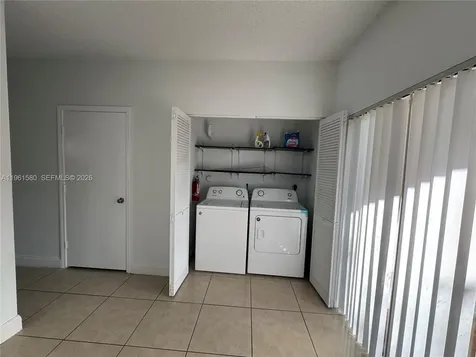 9962 NW 56th Place Coral Springs FL 33076