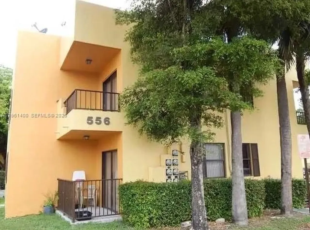 556 NW 114th Avenue Sweetwater FL 33172