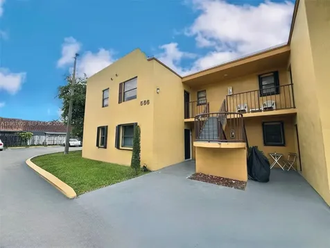 556 NW 114th Avenue Sweetwater FL 33172