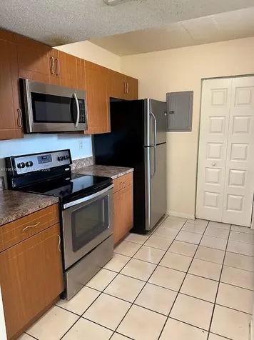 556 NW 114th Avenue Sweetwater FL 33172