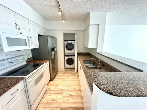 1155 Brickell Bay Drive Miami FL 33131