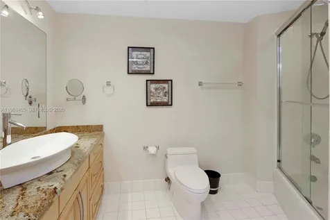 10 Aragon Avenue Coral Gables FL 33134